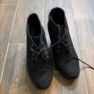 Source Unknown Black Ankle Boots
